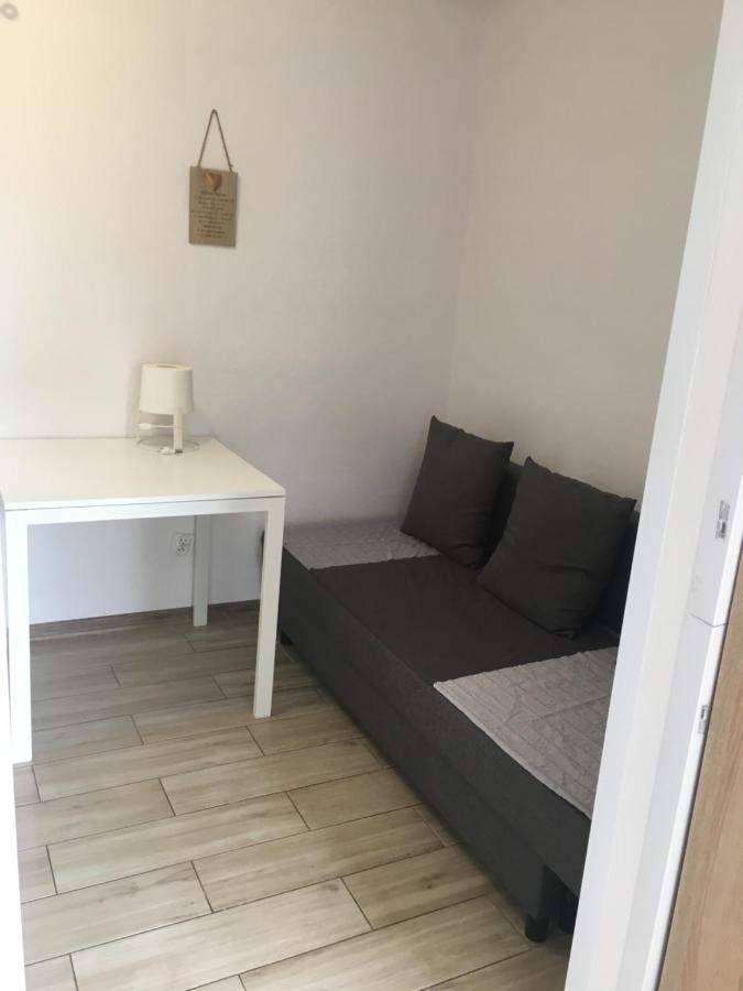 Osrodek Wypoczynkowy Flora Hotel Firlej Bagian luar foto